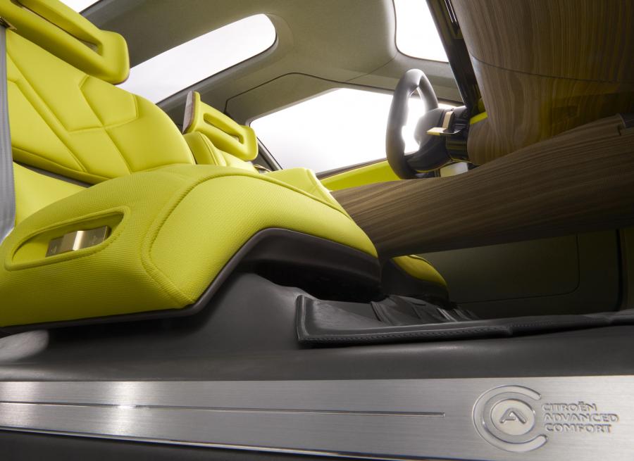 Интерьер Citroen CXPERIENCE Concept 2016 года  (фото 51 из 69)